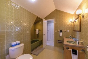 Interior - Endless Vistas 4BR With Stunning Views and Close Proximity to Town (Banner Elk)