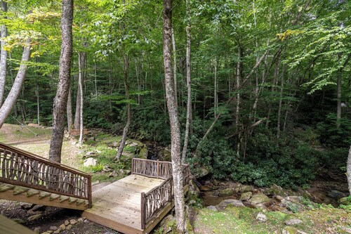 Moosey Creek Lodge