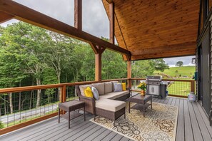Interior - Soaring Hawk Lodge at Eagles Nest (Elk Park)