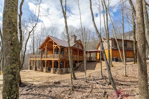 Interior - Bear Creek Cabin at Eagles Nest (Banner Elk)
