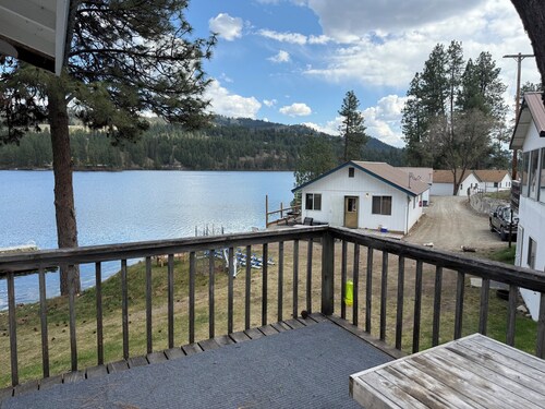 Two-Story Lakefront Cabin - 3 Bedrooms - Sleeps 6+ at Tiffanys Resort