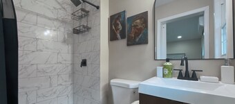 Cozy 1-bedroom apartment in downtown Greensboro unit B