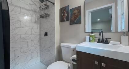 Cozy 1-bedroom apartment in downtown Greensboro unit B