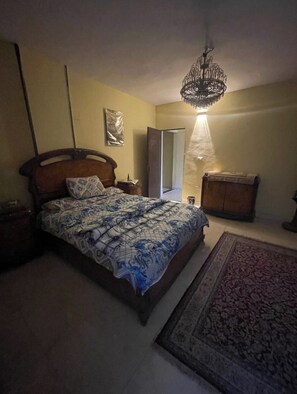 1 quarto