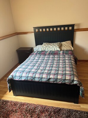 4 bedrooms, iron/ironing board, WiFi - Spacious 4-bedroom house with AC in serene Rochester (Rochester)