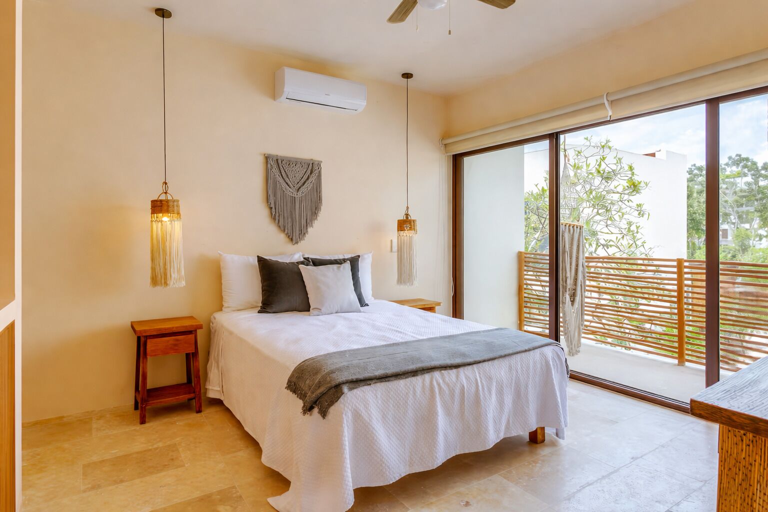 Departamento de lujo, vista al jardín | Tabla de planchar con plancha y wifi gratis 