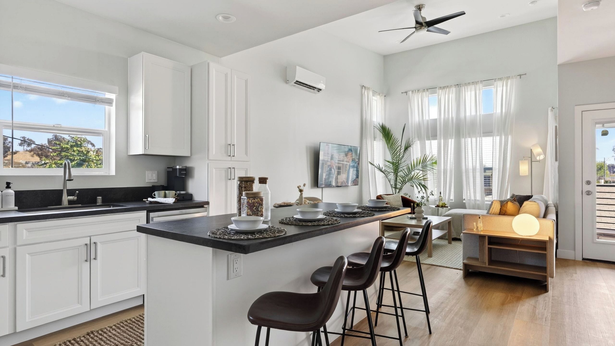 Casa (2 Bedrooms) | Interior