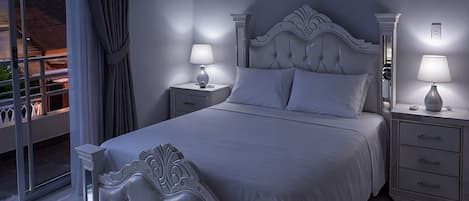 3 habitaciones, tabla de planchar con plancha, wifi y ropa de cama