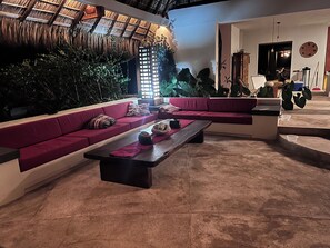 Interior - BEACH FRONT VILLA WITH PRIVATE CHEF INCLUDED (santa maria colotepec)