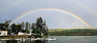 Charming Lakefront Cabin w/ Full Kitchen - Sleeps 3- at Tiffanys Resort