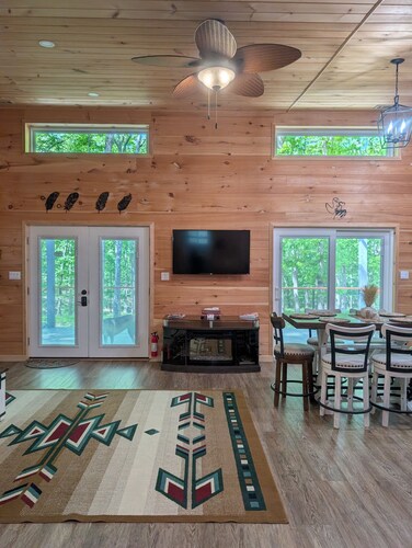 Cabin by Fall Creek Falls