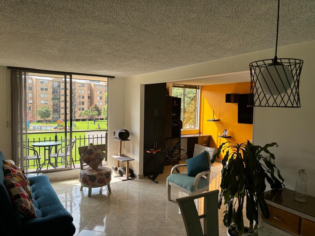 Cozy, Family And Pet-friendly Apartment, Located Right Beside A Beautiful Park. - Bogota