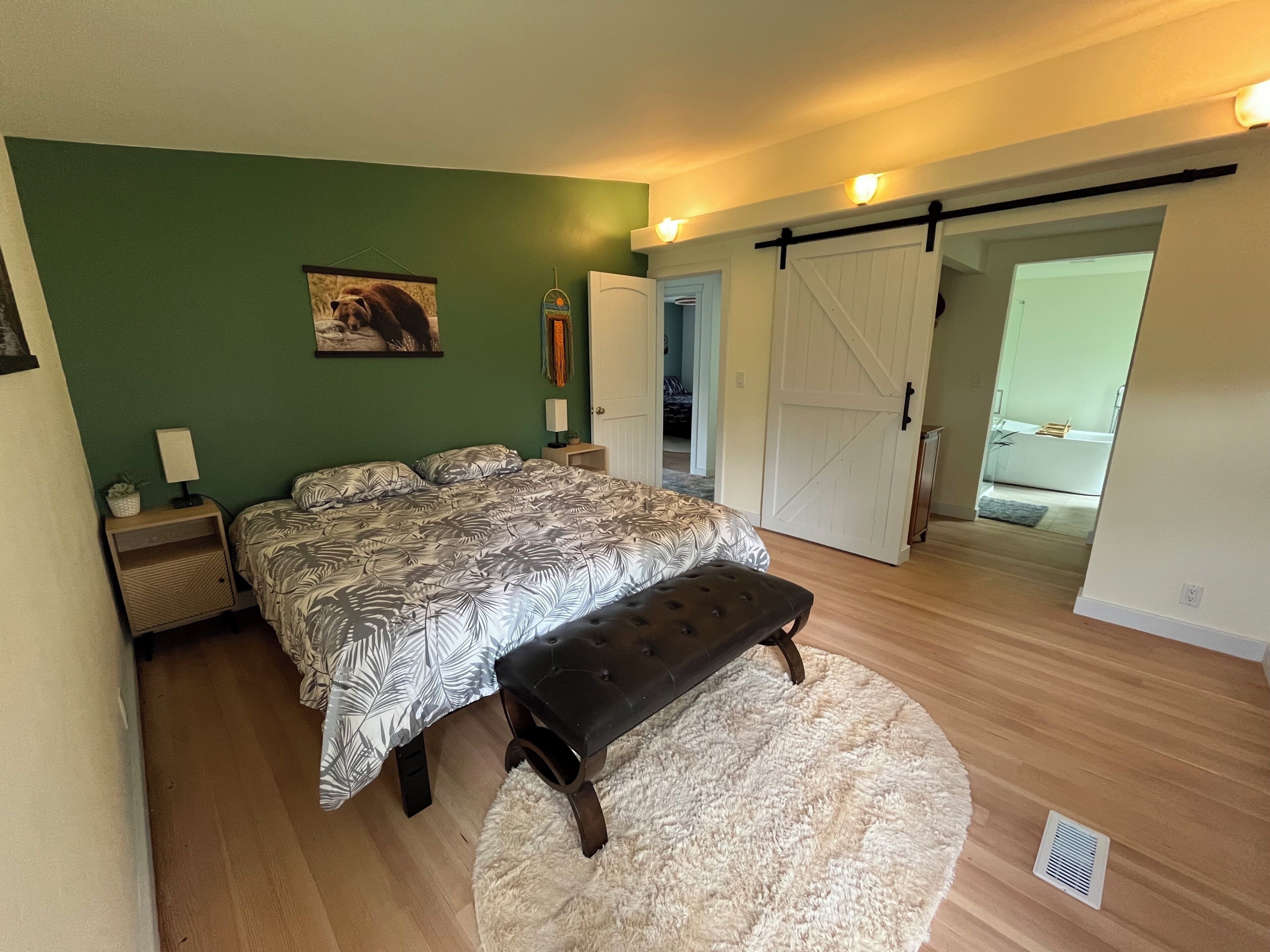 3 bedrooms, WiFi, bed sheets