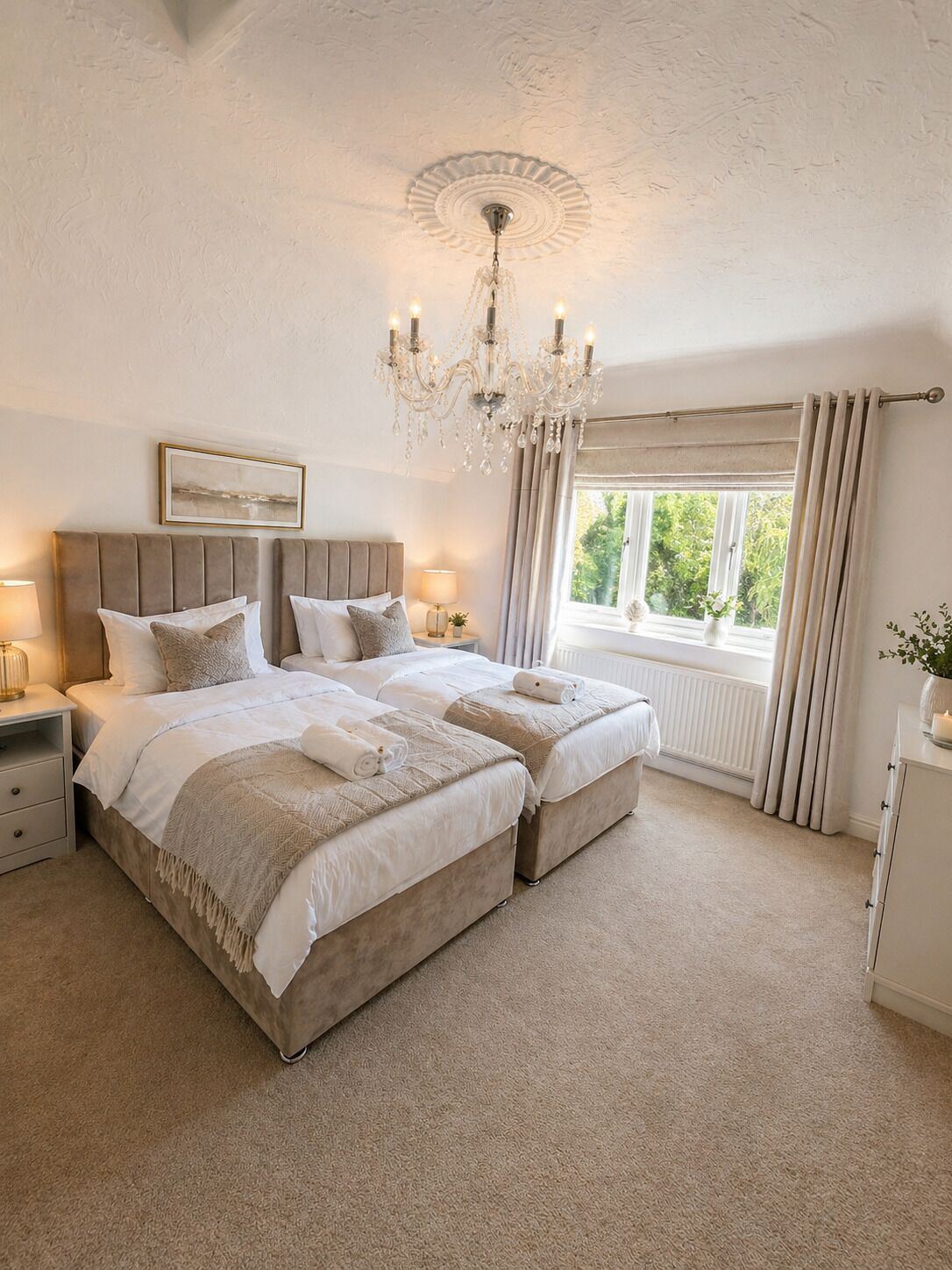 3 bedrooms, iron/ironing board, internet, bed sheets