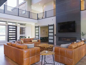 Interior - Aspen Shores Lodge | Sleeps 40, Luxury Estate, Private Lake, Hot Tub, & More! (Ashton)