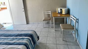 Cortinas blackout, tabla de planchar con plancha y wifi gratis