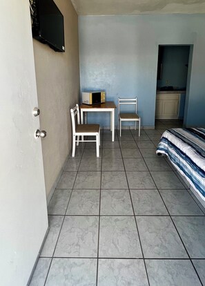 Blackout drapes, iron/ironing board, free WiFi - Cozy Rooms Rocky Point - Walk to Playa Hermosa (Puerto Penasco)