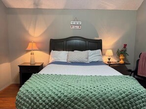 3 bedrooms, iron/ironing board, WiFi, bed sheets - Superb 3-bedroom house with AC in charming El Paso (El Paso)