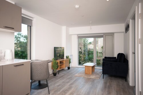 Salford apartment near trafford park