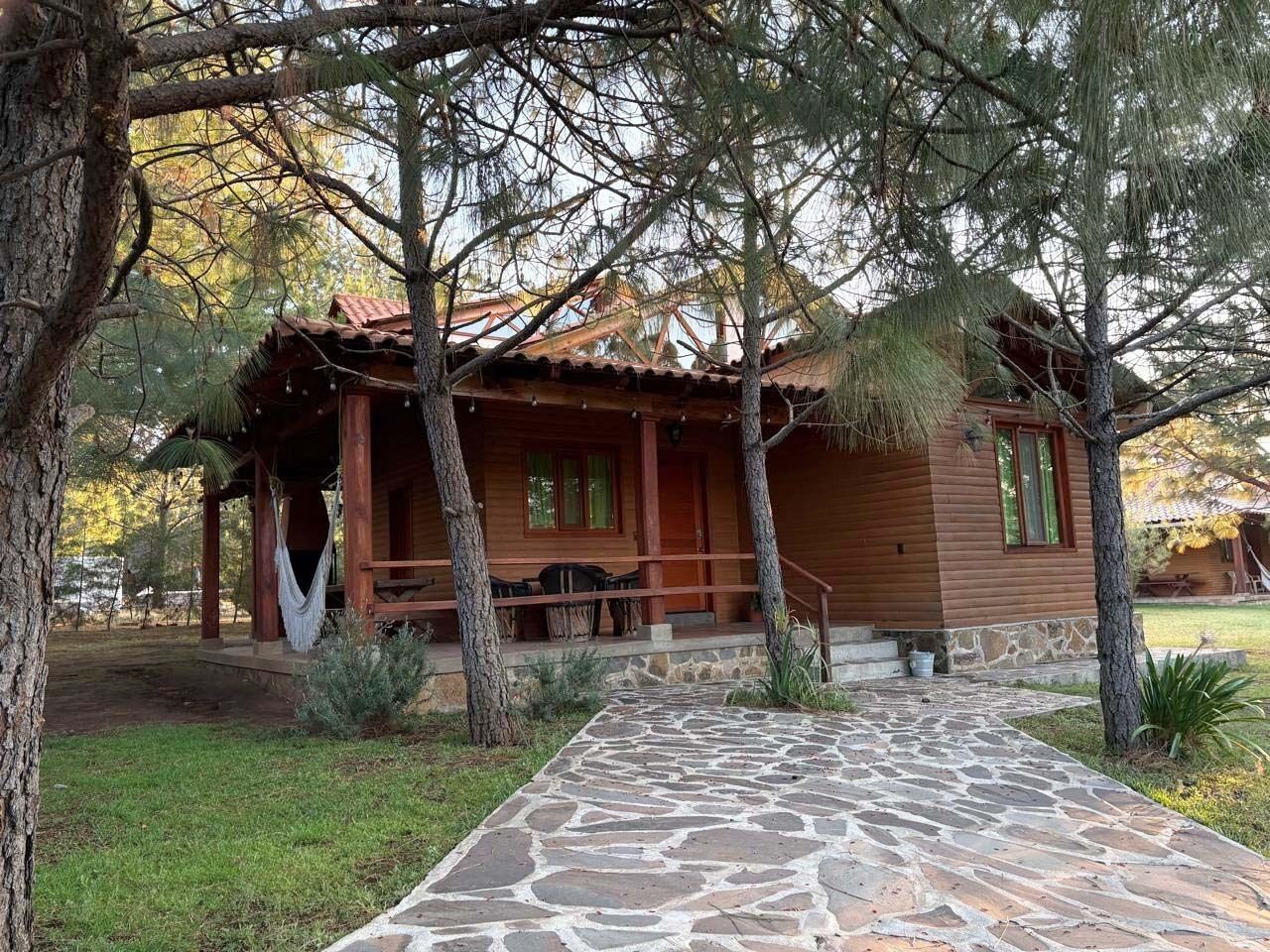Chalet de lujo, vista al jardín | Terraza o patio