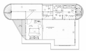 Ein Grundriss mit Arbeitszimmer, Hauptschlafzimmer, eigenem Badezimmer und einer oberen Diele.