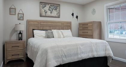 Tranquil 1-bedroom apartment in downtown Greensboro Unit C