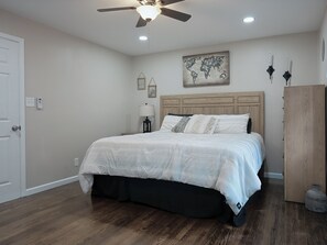1 bedroom, WiFi, bed sheets