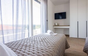 4 Schlafzimmer, Reisekinderbett, kostenloses WLAN