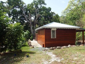 Exterior - Lodge beautiful nature 1,private pool, large garden.900m from the beach of grande anse (Deshaies)