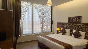 In-room safe, iron/ironing board, free WiFi