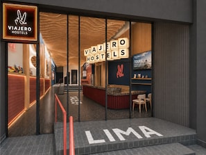 Property entrance - Viajero Lima - Miraflores Hostel (Lima)