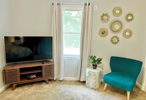 Interior - Spacious 4-bedroom house in lovely Dacula with AC (Dacula)