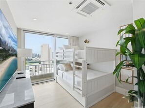 4 室のベッドルーム、アイロン / アイロン台、WiFi、ベッドシーツ
