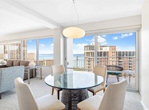 Interior - Ilikai - 4BR Condos - Sleeps 12 (Honolulu)