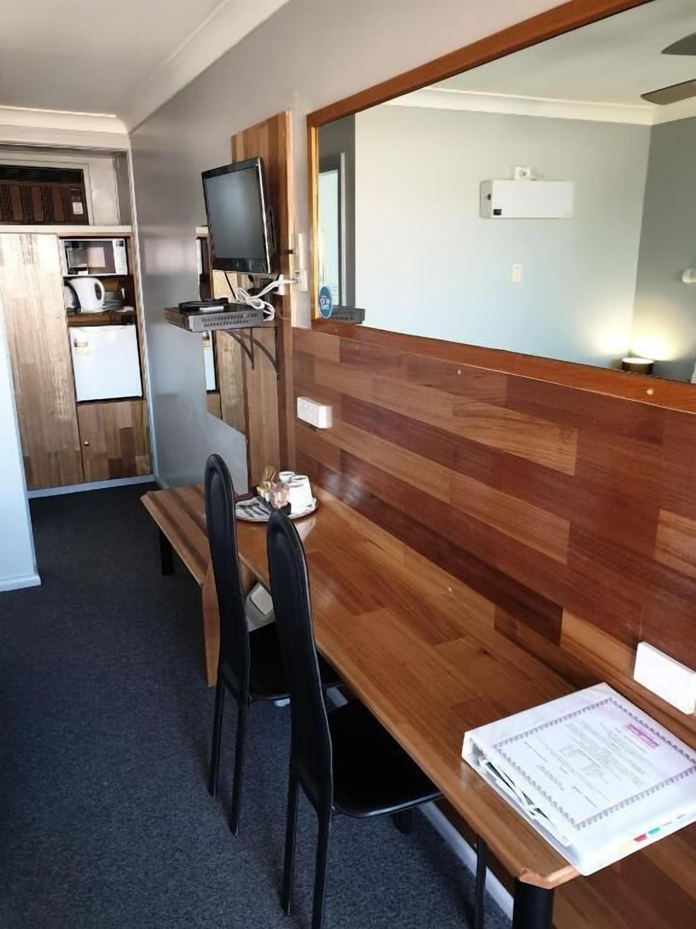 Chambre Deluxe, vue cour intérieure | Intérieur