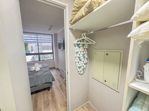 Strykejern/-brett, reiseseng for barn, wi-fi (inkludert) og sengetøy
