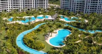 BEAUTIFUL APARTMENT WITH BEACH, LA ISLA RESIDENCES