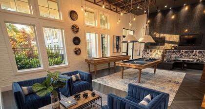 Families favorite Luxury Suites + Saltwater Pool+Gym + Free Parking+Ev Charging