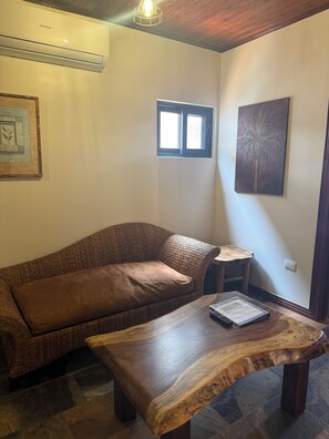Living area - Charming 2-bedroom condo with AC at the Marina Flamingo few steps from the beach (Flamingo)