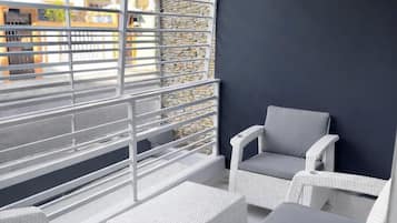 House, 3 Bedrooms, Smoking, Balcony | Balcony