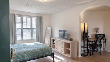 1 habitación, wifi y ropa de cama