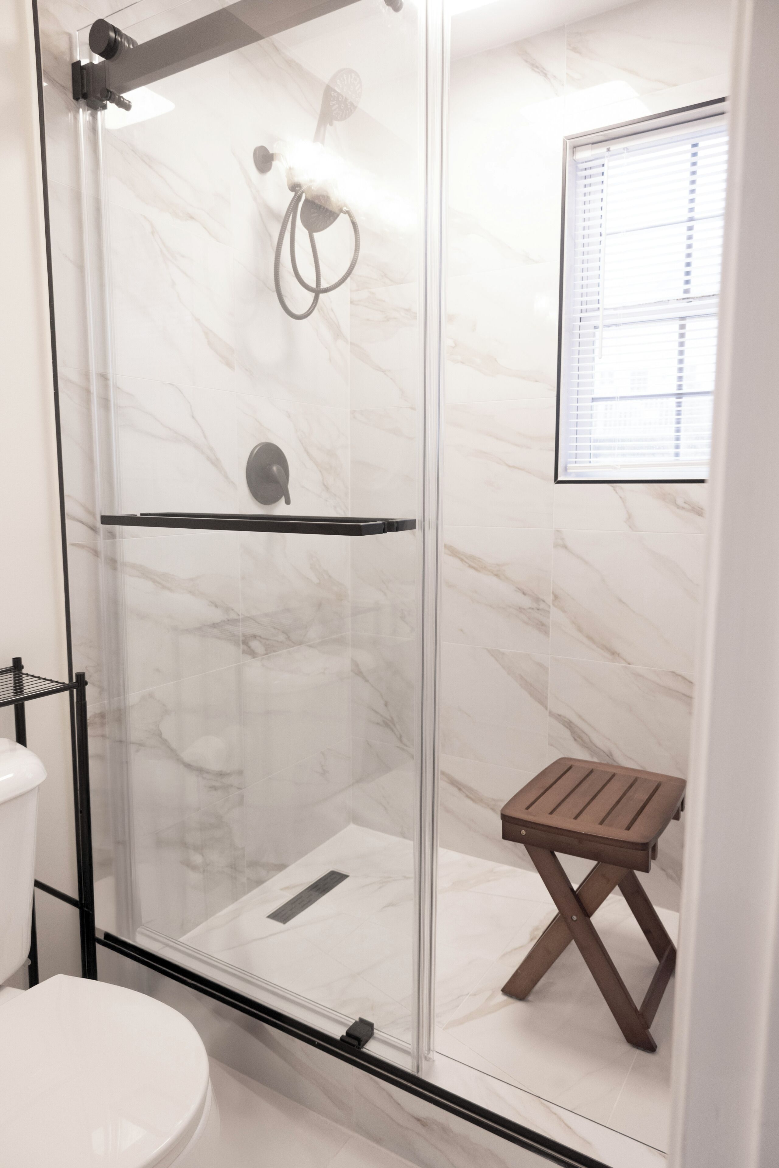 Shower, towels, soap, toilet paper