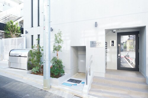 Luigo Setagaya by Tranova 2