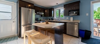 Pool, BBQ & Foosball | Spacious 4BR Home