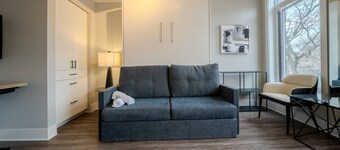 Modern Open-Concept Studio / Minutes to DT Ottawa