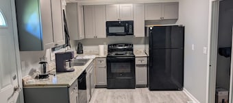 Bring the crew to this comfortable 3/2 home minutes from everything in Anniston