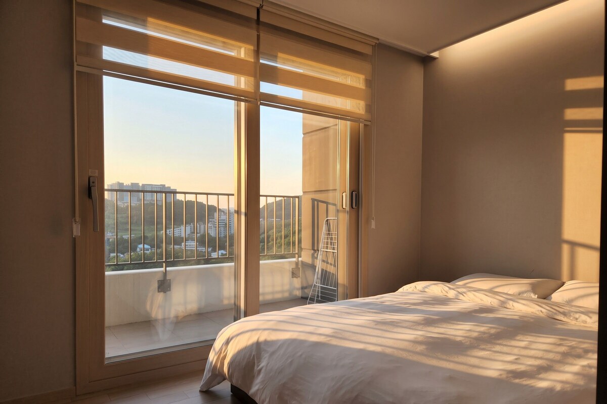 1.8 royal suite R3 | Truy cập Internet không dây miễn phí, bộ trải giường 