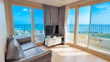 Suite, balkon | Woonruimte