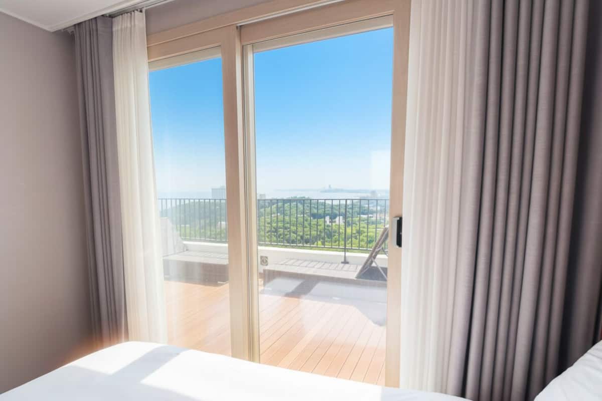 2.7 penthouse VVIP R2 | Free WiFi