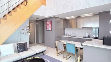 2.7 penthouse VVIP R2 | Zona de estar